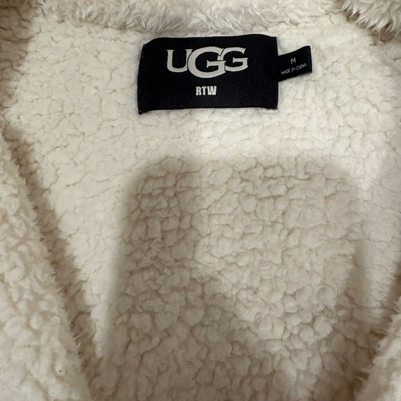 UGG sherpa + faux-shearling zip-up sweater/jacket in a cream/ivory colo - Picture 15 of 16